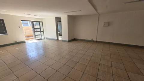 Knightsgate Industrial Park, 2 Jonas Rd, Germiston has a 266m² Industrial Unit Available To Let (6)